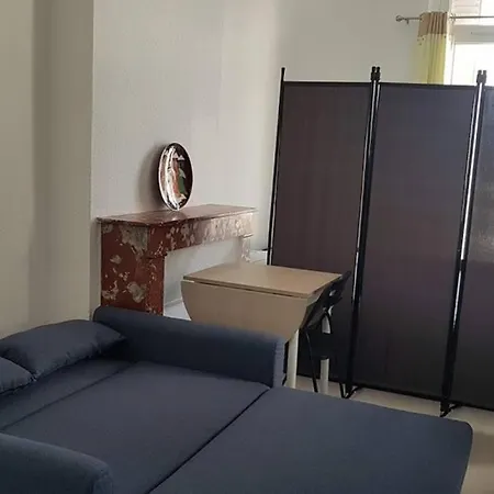 Charming Studio With Sea View For 4 People *